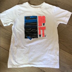 Kids Nike t-shirt
